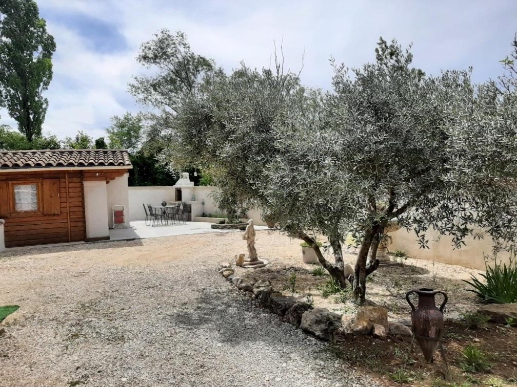 Chalet Au Pied Du Mont Ventoux Mormoiron Екстериор снимка